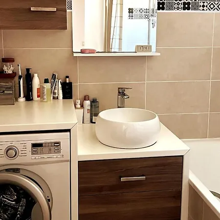 Appartamento In Montrouge *